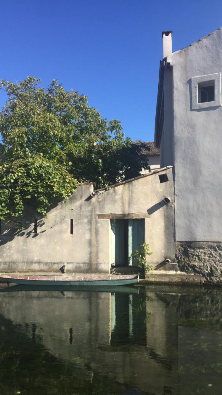 Le 40 Apartment L'Isle-sur-la-Sorgue Exterior photo